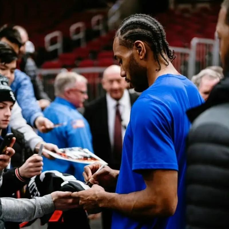 格拉茨风暴0-0诺丁汉森林，吉布斯-怀特失点，多明格斯中柱（格拉茨风暴与诺丁汉森林互交白卷：吉布斯-怀特罚失点球，多明格斯击中门柱）