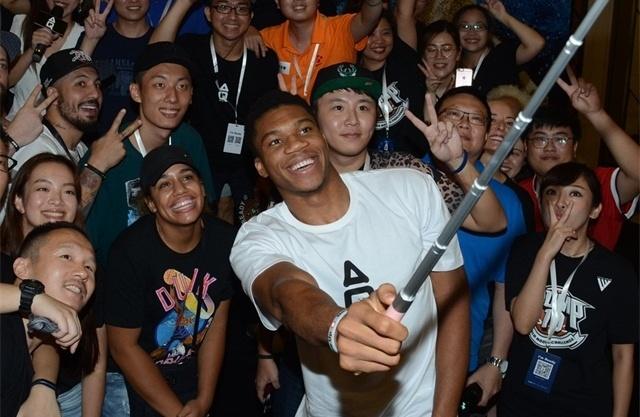 WTT香港总决赛签表：梁靖崑战林诗栋，孙颖莎对王艺迪（WTT香港总决赛对阵出炉：梁靖崑遇林诗栋，孙颖莎碰王艺迪）