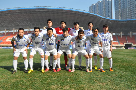 卡莱尔：有几个判罚我们本该争取到，这么说不会被罚4万美元吧（卡莱尔谈吹罚：我们本应拿到几次判罚，希望别因此再被罚4万美元）