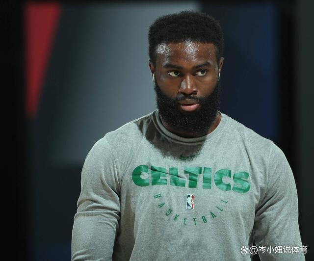 卡拉格：这批利物浦球员无法赢下冠军，他们需要买人提高对抗（卡拉格：利物浦现阵容难夺冠，需引援增强对抗性）