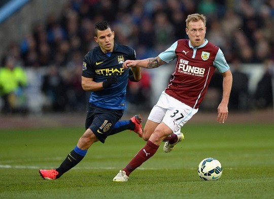 马刺主帅：文班今日将继续作为替补出战，并受到出场时间限制（马刺主教练：文班今日仍将以替补身份出战，出场时间将被限制）