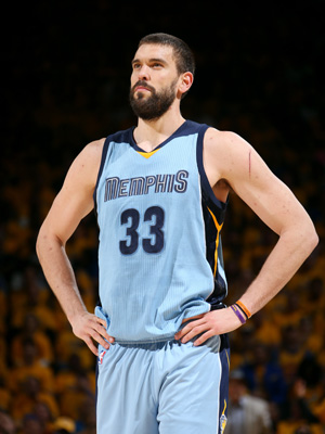 跟队：乌尔赖希预计赛季结束后退役，将留在拜仁俱乐部任职（队记：乌尔赖希或于赛季末挂靴，未来将留在拜仁任职）