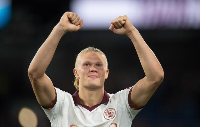 B席48次英超助攻超越阿圭罗，曼城队史仅次于丁丁和D席（B席英超助攻数达48次，已超阿圭罗，曼城队史仅逊德布劳内与大卫席尔瓦）