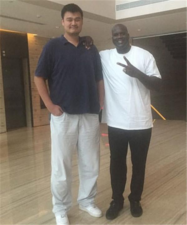 三杀雷霆！文班亚马vs雷霆19分11篮板集锦：单打切特+强吃哈滕（三擒雷霆！文班亚马19+11高能集锦：单挑切特、强吃哈滕）