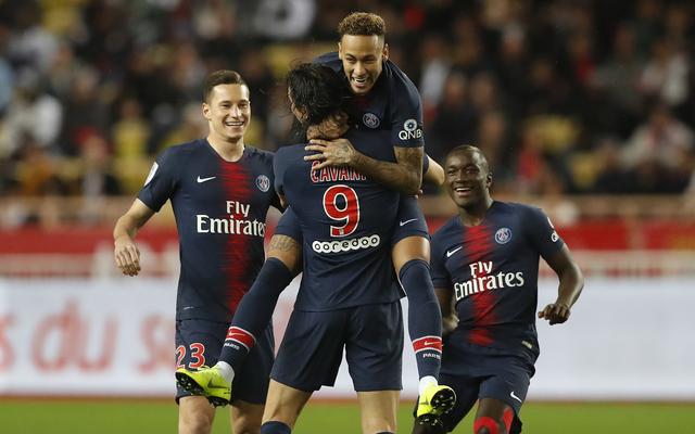 自然年为五大联赛球队+法国队进球60+，姆巴佩是近67年来首人（姆巴佩自然年为五大联赛俱乐部与法国队攻入60球以上，创近67年首例）